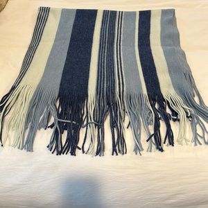 NWOT-oversize scarf